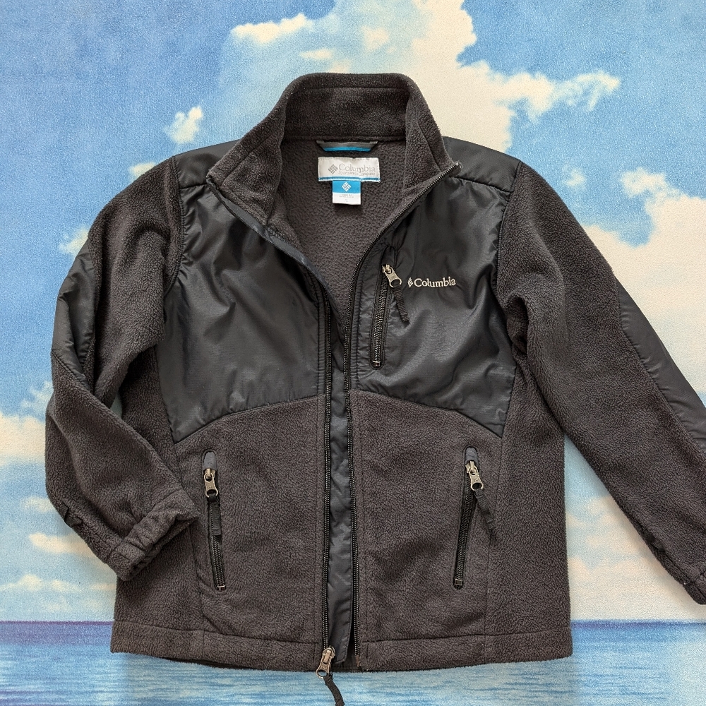 Boys Columbia fleece jacket size S (8Y)